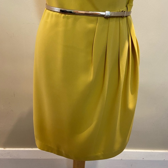 Oasis Mustard Crepe Mini Dress - Picture 5 of 9